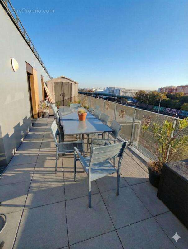 Appartement à LA COURNEUVE