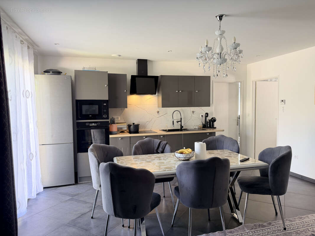 Maison à COULOUNIEIX-CHAMIERS