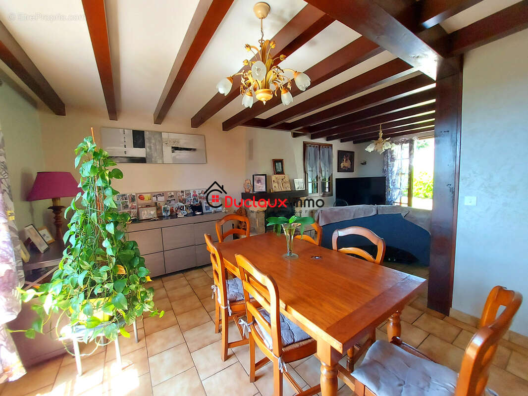 Maison individuelle 4 chambres sur un beau terrain - photo 7