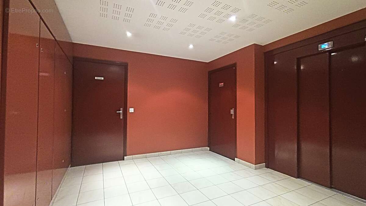Appartement à vendre 3 pièces BOBIGNY (93) Le Prix Négociable - photo 11