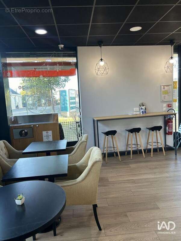 Photo 7 - Commerce à BESSANCOURT