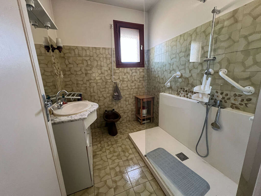 Maison Caussade, les commerces et écoles à pied ! - photo 10
