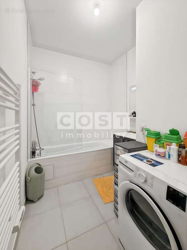Appartement à COLOMBES