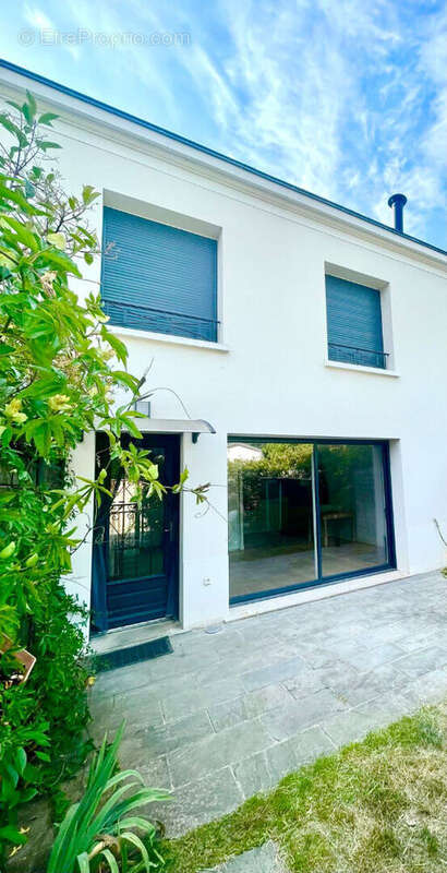 Maison à MAISONS-LAFFITTE