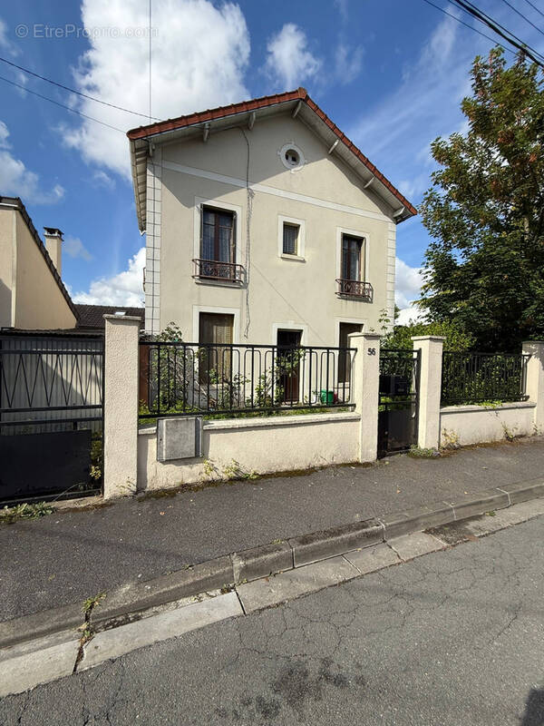 Maison à AULNAY-SOUS-BOIS