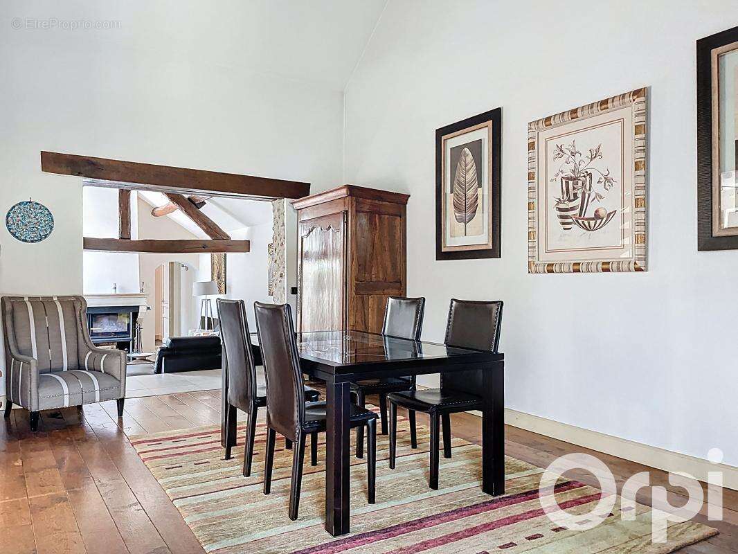 Maison à SAULX-LES-CHARTREUX