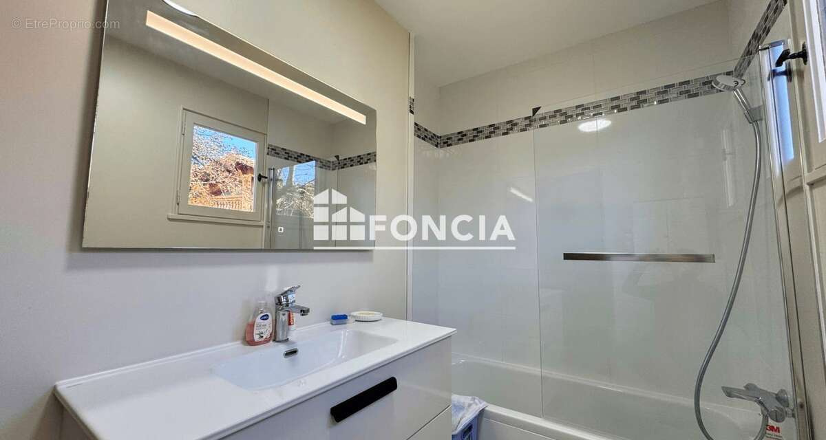 Maison à CREST-VOLAND