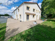 Photo 1 - Maison à GENELARD