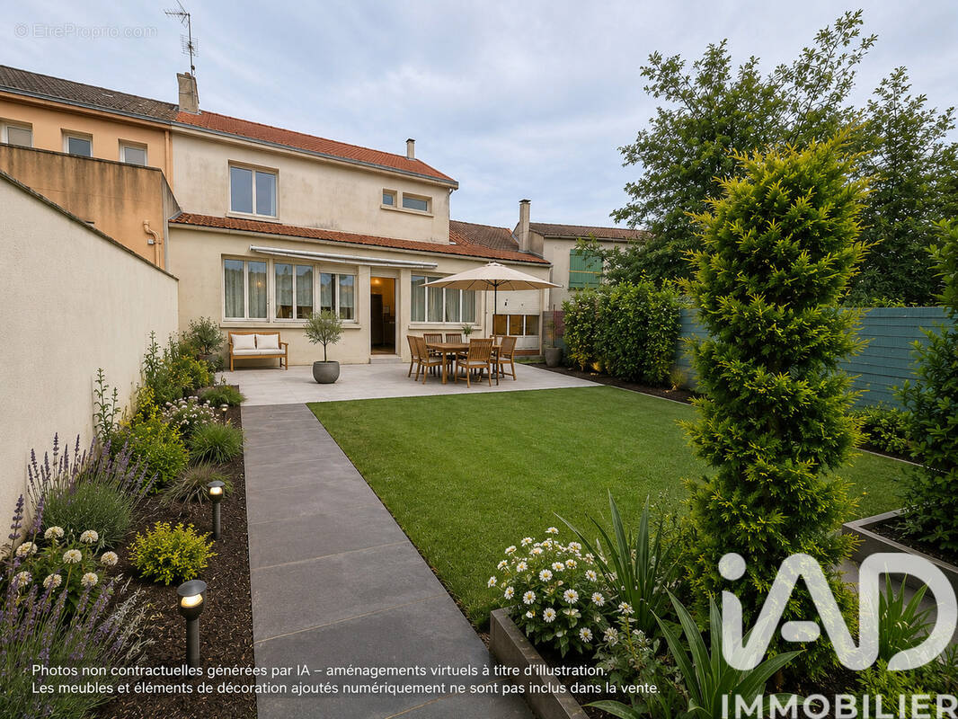 Photo 1 - Maison à LA ROCHE-SUR-YON