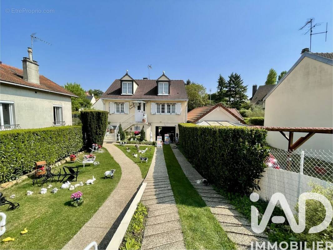 Photo 1 - Maison à CORMEILLES-EN-PARISIS