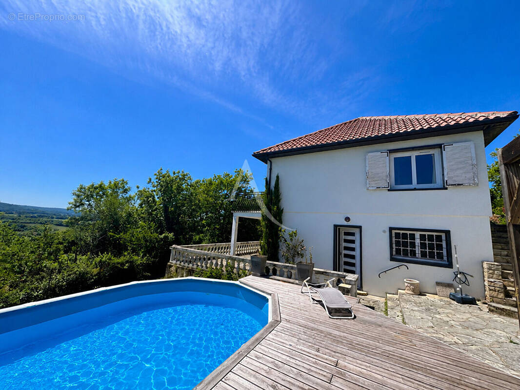 Maison à PUY-L'EVEQUE