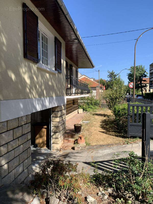 Maison Livry Gargan 4 pièce(s) 80 m2 quartier Jacob - photo 3