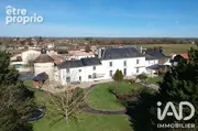 Photo 1 - Maison à VENDEUVRE-DU-POITOU