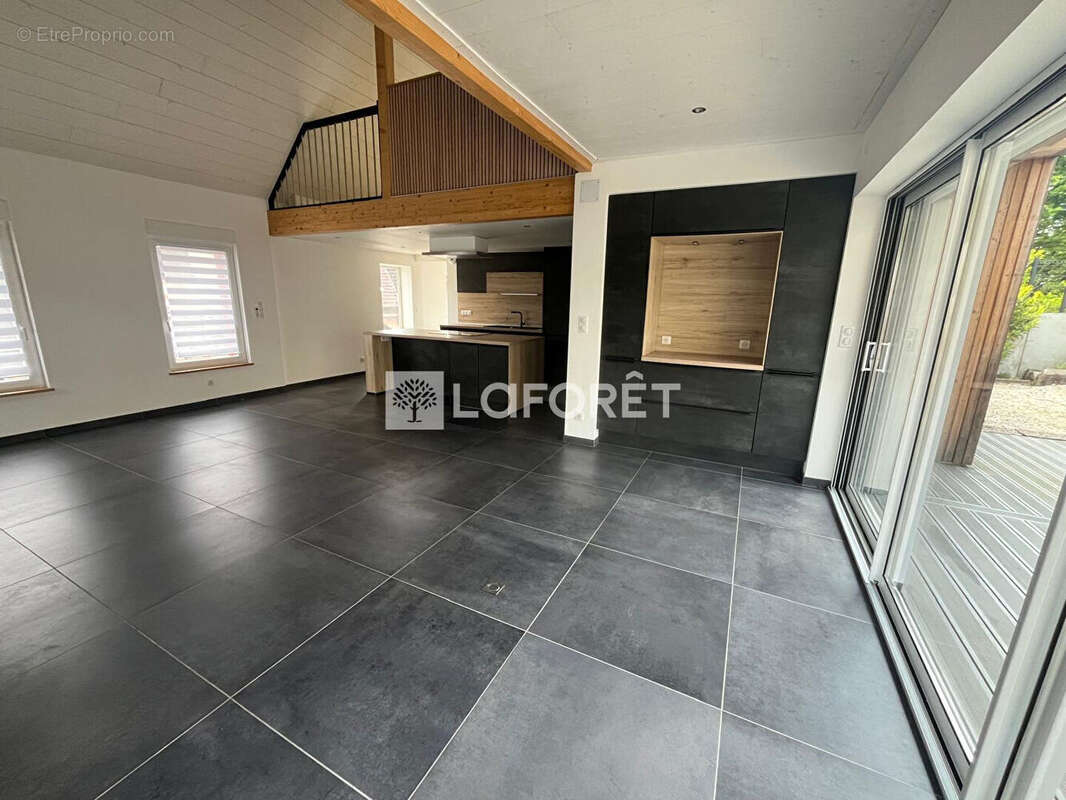 Maison Belfort 5 pièce(s) 139.51 m2 - photo 3