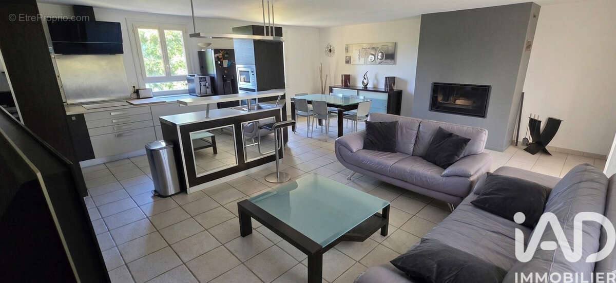 Photo 2 - Maison à EPONE