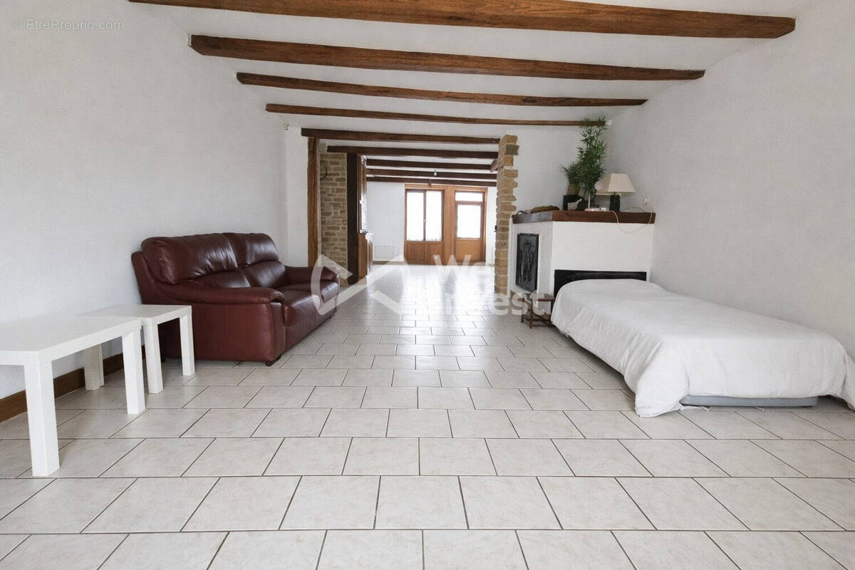 Maison à PUILLY-ET-CHARBEAUX