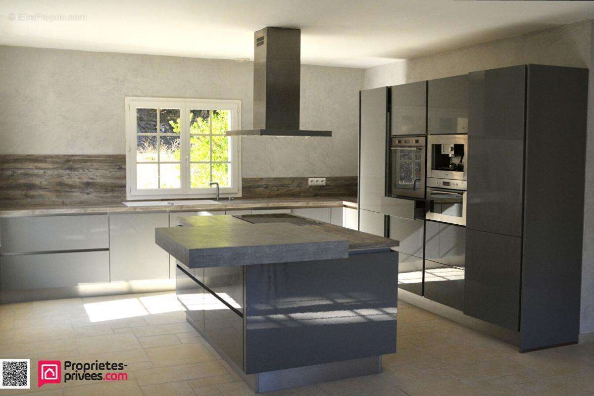 Maison à BESSE-SUR-ISSOLE