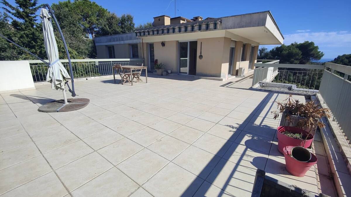 Appartement à VENCE