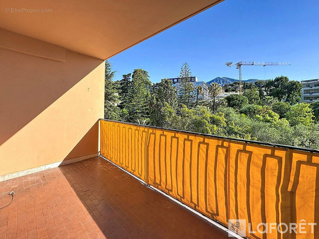 Appartement à ROQUEBRUNE-CAP-MARTIN