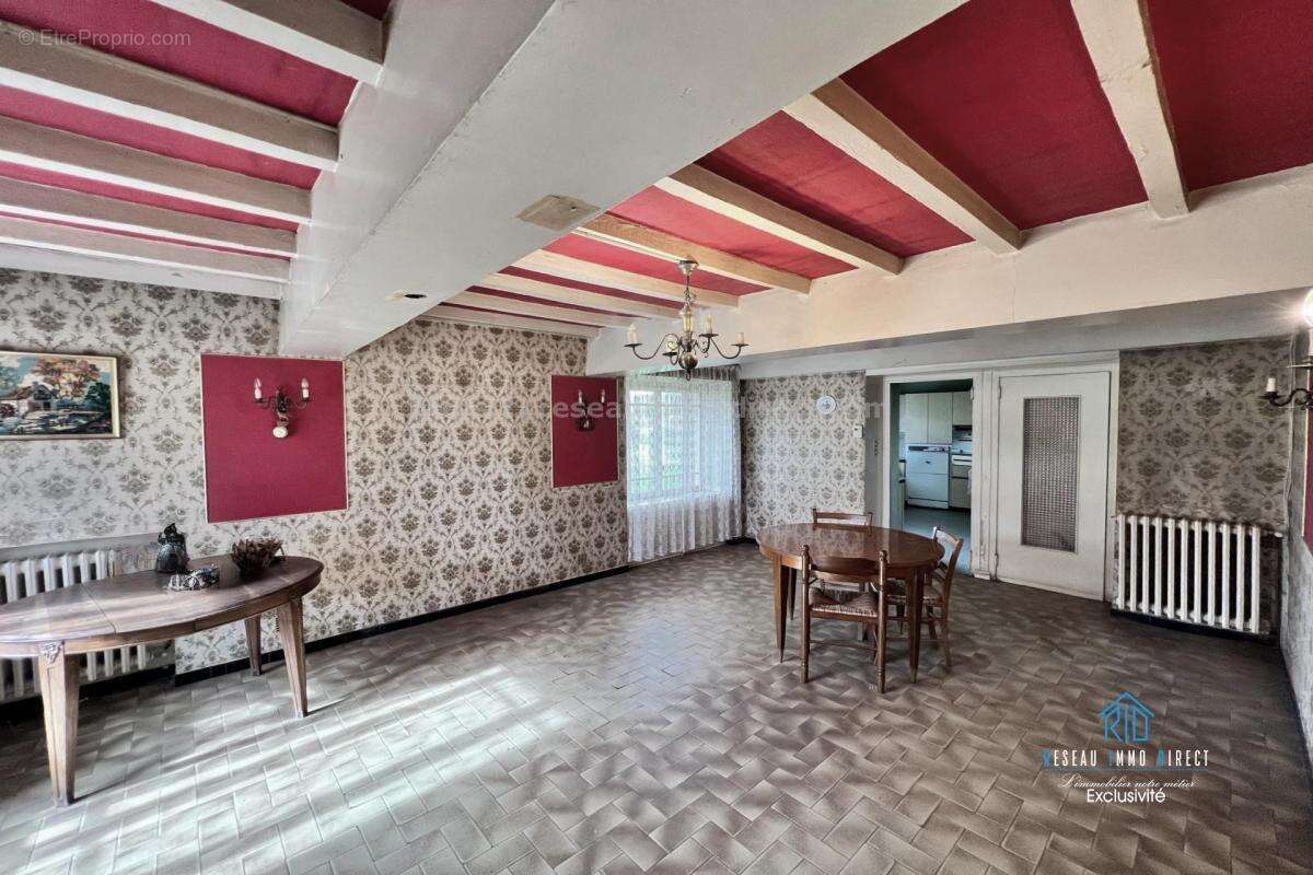 Maison à HAUTERIVES