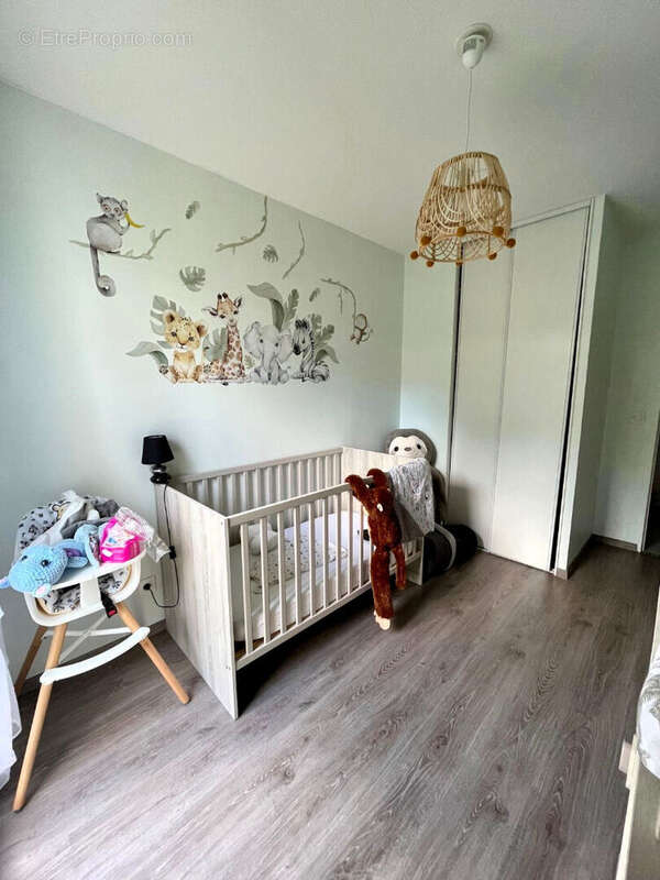 Appartement à DECINES-CHARPIEU