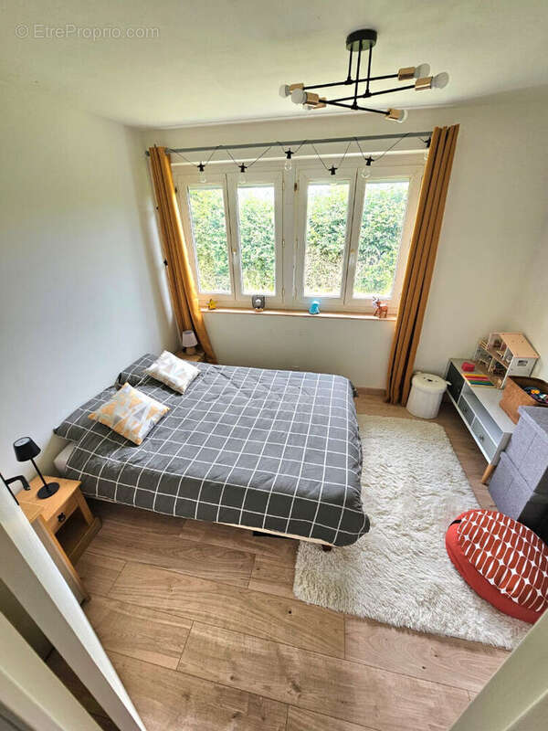 Maison à SAINT-PIERRE-D'EXIDEUIL