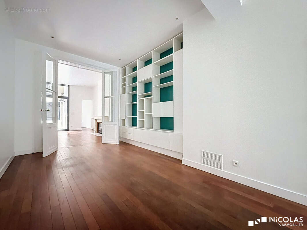 Appartement à BORDEAUX