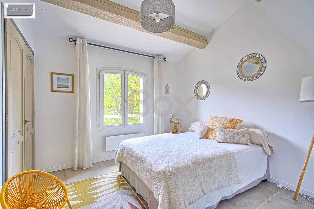 Maison à CARQUEIRANNE