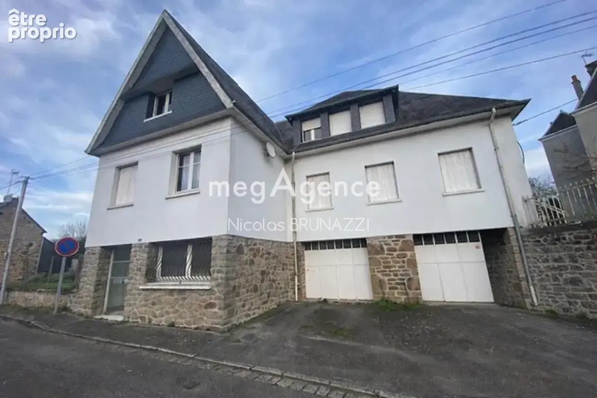 Immeuble à fort potentiel – 264 m² à Ambrières-les-Vallées - photo 2