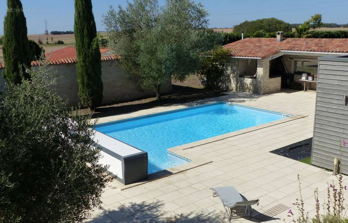 Maison à LE ROCHEREAU