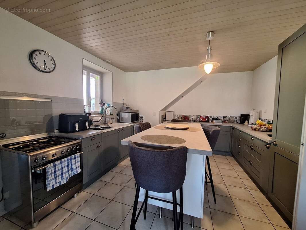 Maison à BURIE