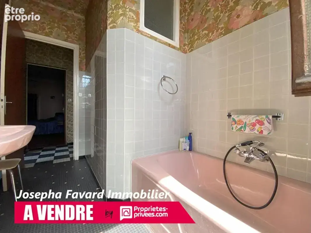 Maison  de 132 m²  4 chambres et  atelier 180 m²  + Jardin   TREIGNAC - photo 10