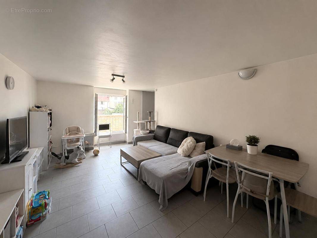 Appartement à LONS-LE-SAUNIER
