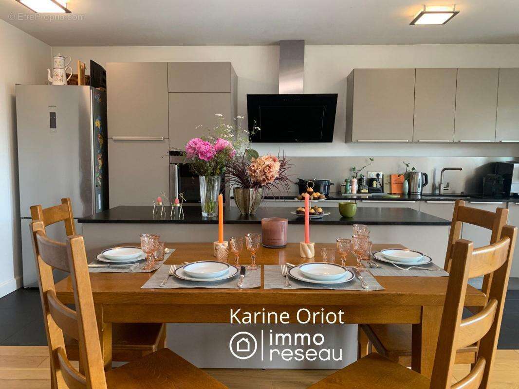 Appartement à PARIS-19E