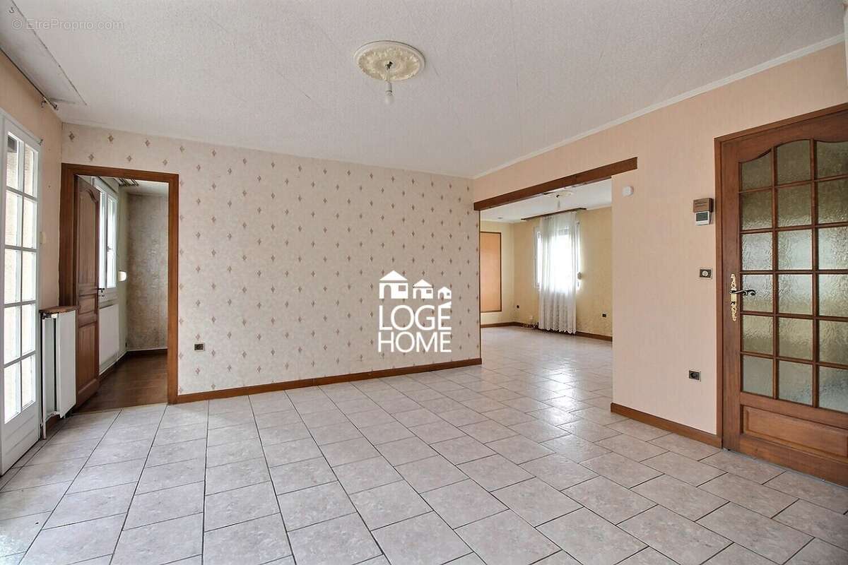 Séjour - Maison à BILLY-MONTIGNY