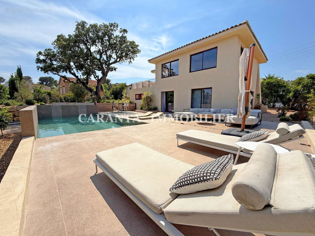 Maison à FREJUS