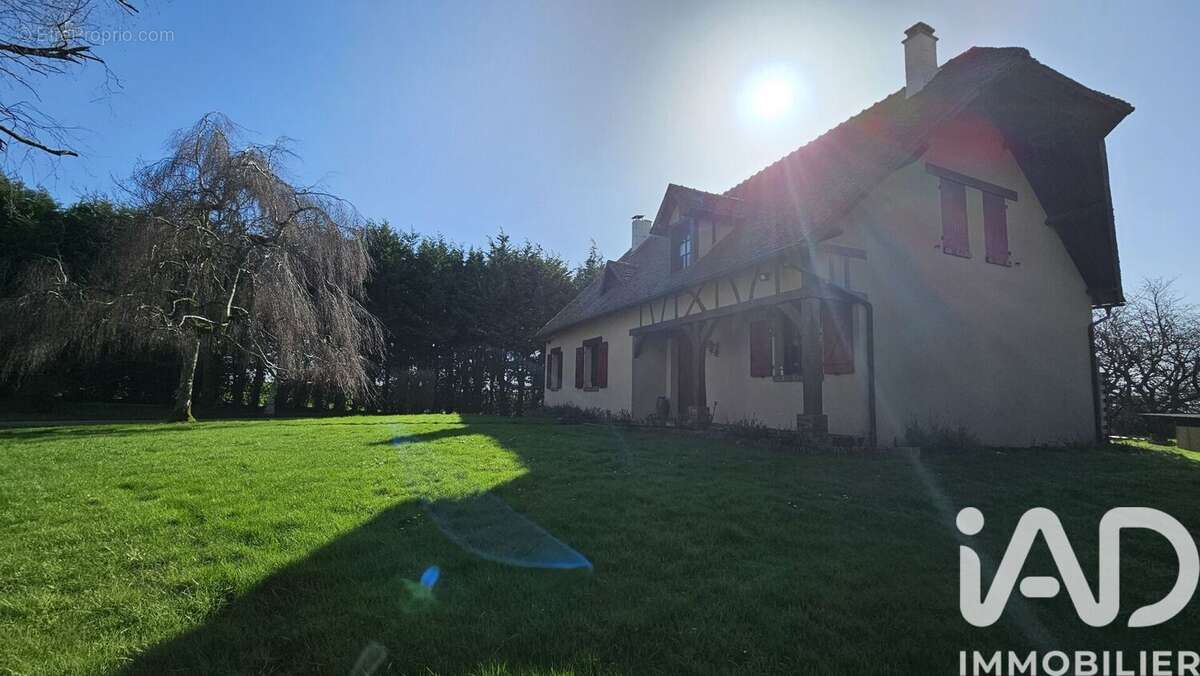 Photo 5 - Maison à LALANDE-EN-SON