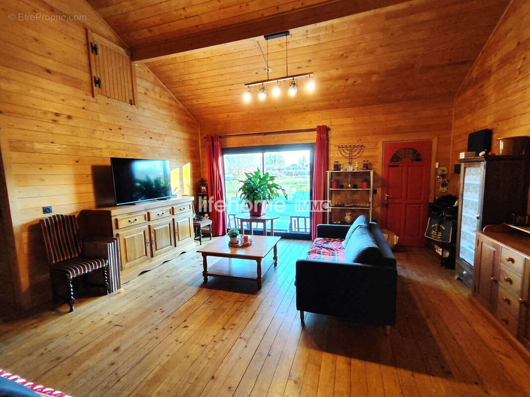 Maison à ARGENTON-SUR-CREUSE