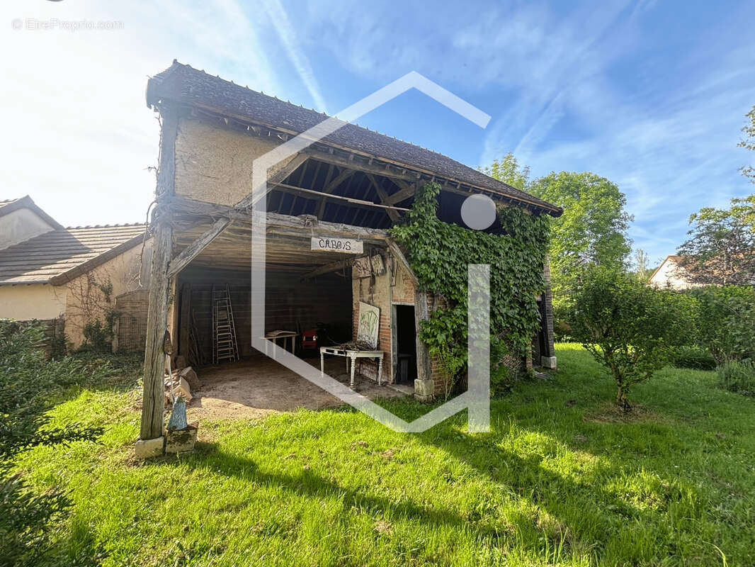 Maison à SURY-PRES-LERE