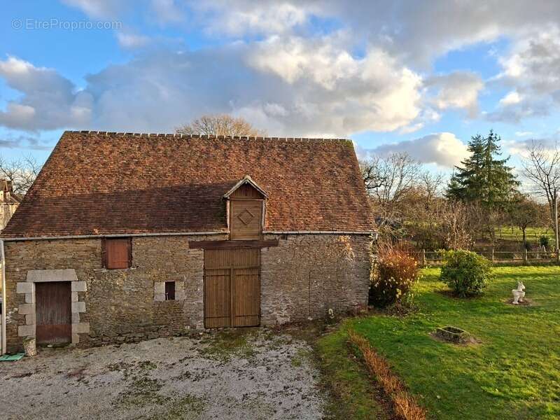 Longère + dépendance + grange, 3000m2 terrain clos, proche de ST CENERI LE GEREI & à 10 MIN ALENCON- Commerces et écoles à moins - photo 6