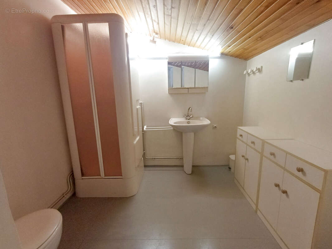 Maison à BAIGNES-SAINTE-RADEGONDE