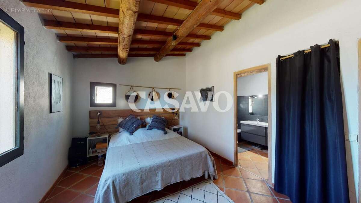 Maison à POURRIERES