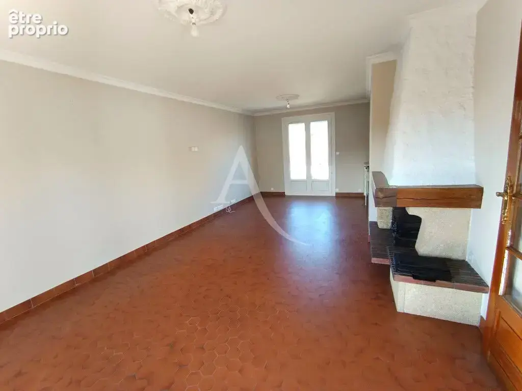 EN VENTE - FOURCHAMBAULT Maison  individuelle 3 chambres sur sous-sol - photo 2