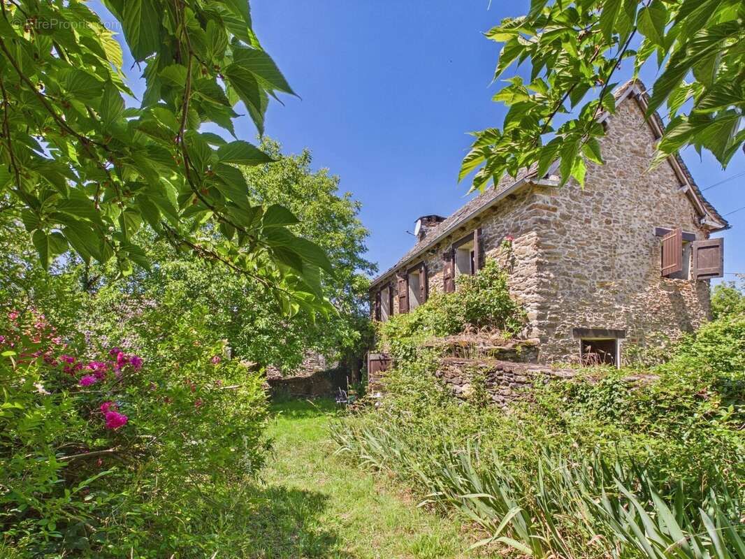 Charmante maison en pierre à proximité de Lescure-Jaoul - photo 15