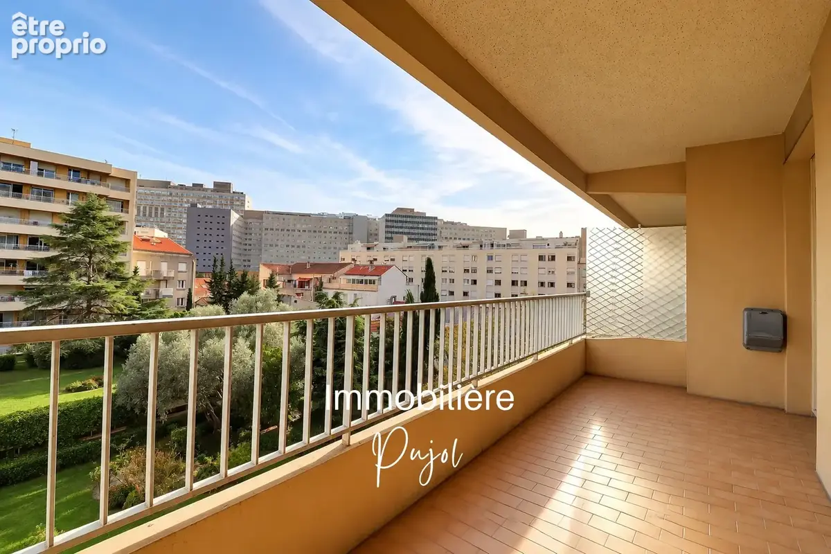 Appartement à MARSEILLE-5E