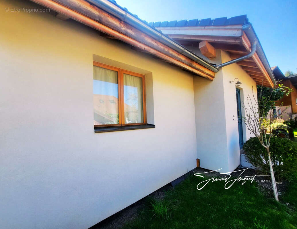 Maison à SAINT-JORIOZ