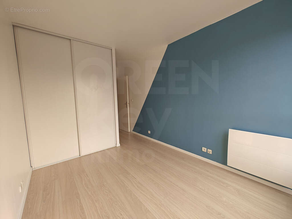 Appartement à SURESNES