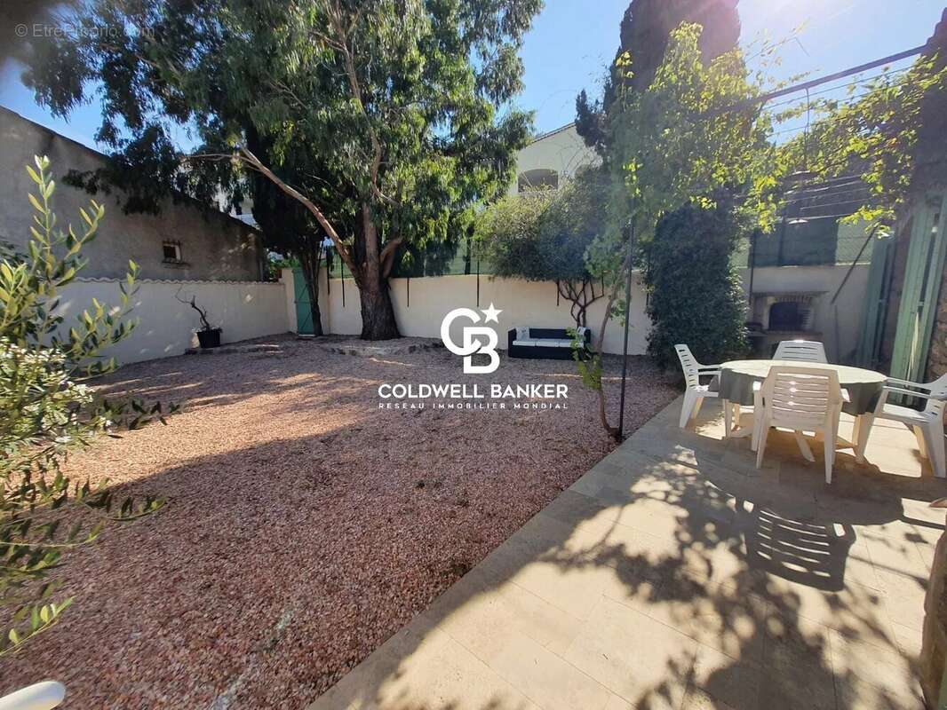 Maison à LA GARDE-FREINET