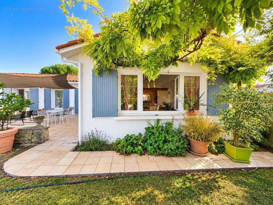 **LA JARRIE – Maison de plain-pied de 172 m²** - photo 3