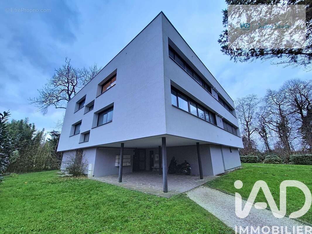 Photo 9 - Appartement à LE COUDRAY-MONTCEAUX